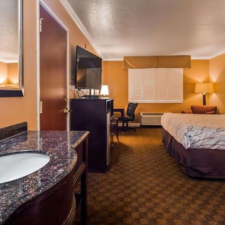 Best Western Orchard Inn Юкайа Екстер'єр фото